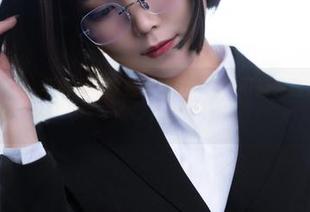 汪知子妹子说：不得不分享姐姐的连衣裙，可能会迷惑一整条街！