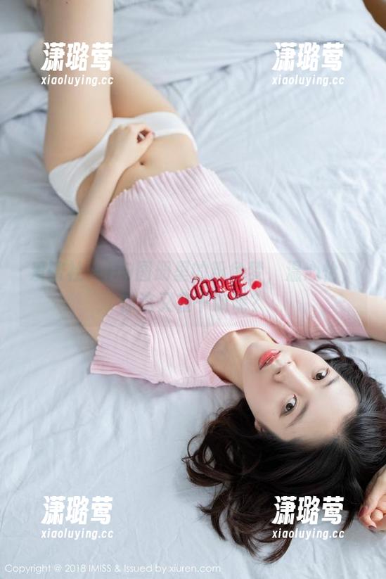 爱蜜社 - HD图册里的粉色梦，温心怡，你这又在干嘛呢？