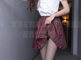 秀人网 - 夏馨瑶的私拍美腿，难道想要搭配我的梦想？