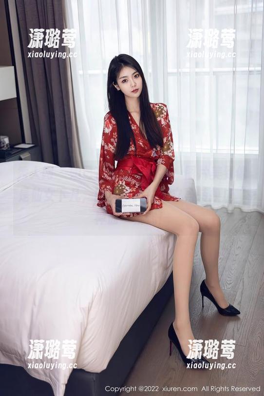 秀人网 - 妲己Toxic的婚纱，图片美到像是仙女下凡，刚上图我就要立马转换成“神仙”模式！