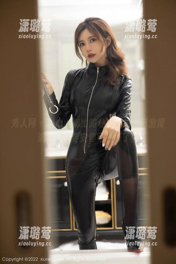 秀人网-娜比 秀人网 - 小心,娜比的私房自拍集刺激度满格,想要安静可想好了!