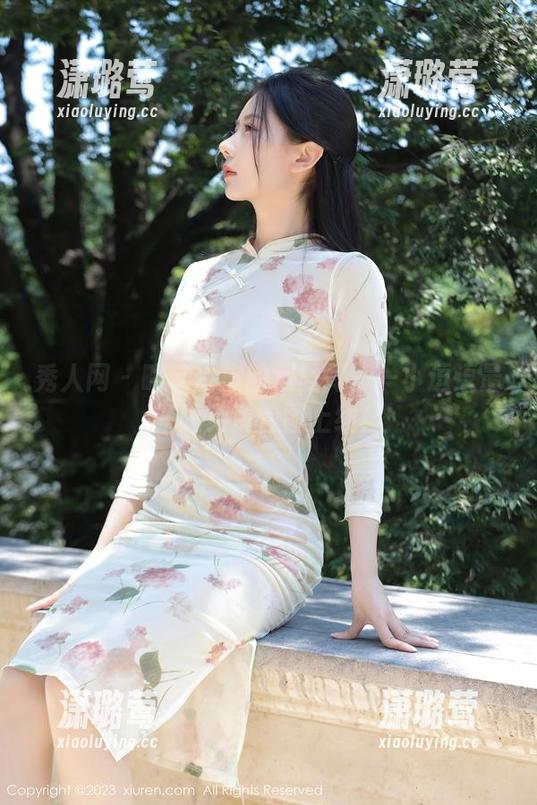 秀人网-小逗逗 秀人网 - 略带俏皮的双马尾——小逗逗最新版免费套图上线!
