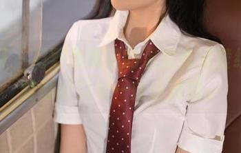 秀人网 - 月野兔美妞的温柔高清壁纸，随时都能引起一些小骚动。