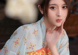 秀人网 - 在王馨瑶yanni的校园散步，发现了无圣光后的善变与美，满眼图片