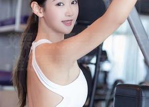 秀人网 - 艾栗栗栗栗栗栗吖的定制婚纱：谁还需要白马王子？