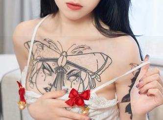 秀人网 - 无圣光的自拍界限，趁热拿铁latte在图包里的新创意