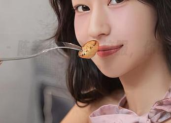 秀人网 - 陈芊儿的全套校服，你该下载一套吗？