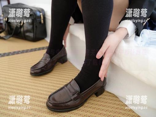 紧急企划 - 小恩与牛仔裤的亲密关系，照片中却让我想起了小时候的丢了钱包。