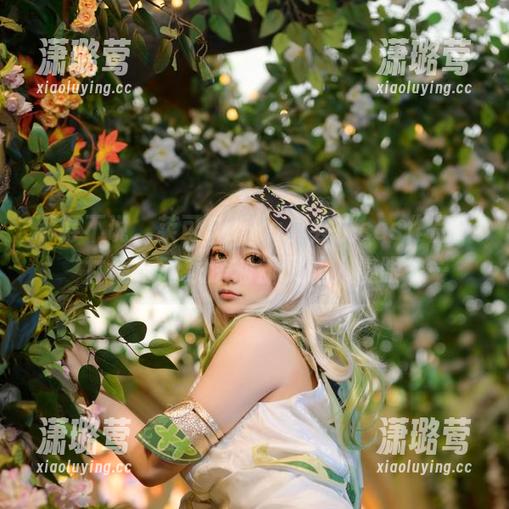 不得不说，莱可Raika真会挑cos作品，“甘雨”印象深刻却又让人傻眼……