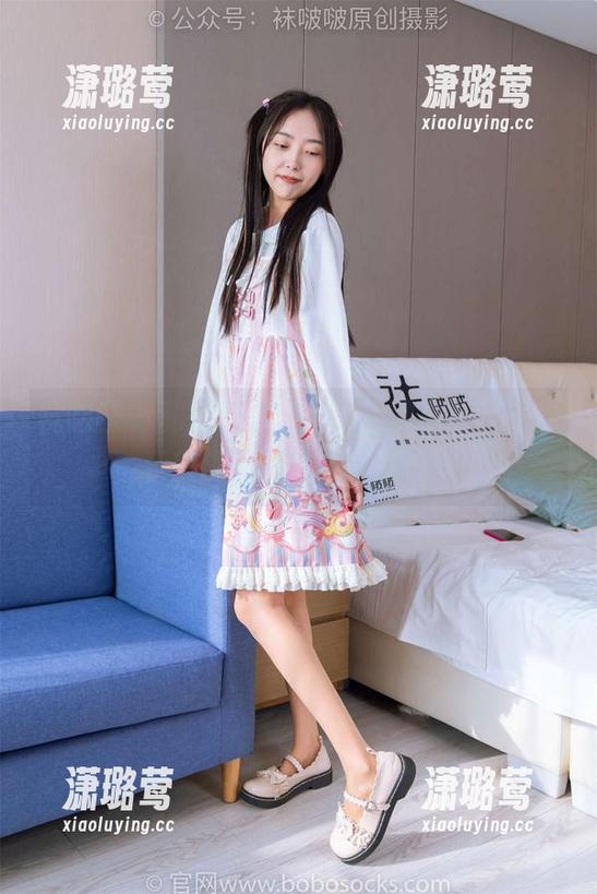 袜啵啵-小甜豆 袜啵啵 - 私拍小甜豆,这黑网袜是设计师亲自挑的吧,真有品位!