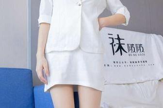 袜啵啵 - 毫不犹豫的菠萝与JK制服，今儿个免费照个够！
