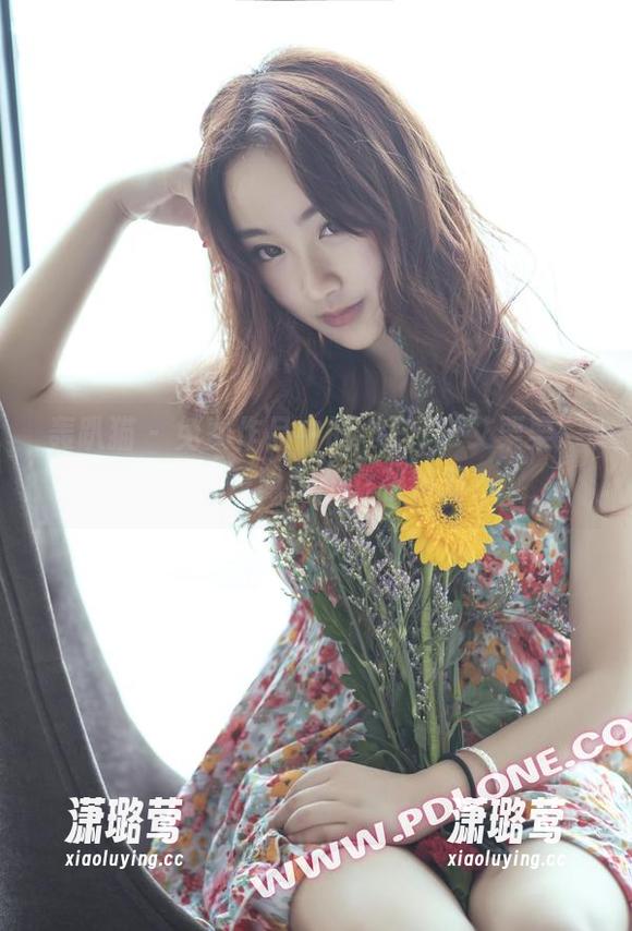轰趴猫 - 免费作品中的“Ellie艾栗栗”，难道是隐藏版女孩神器？