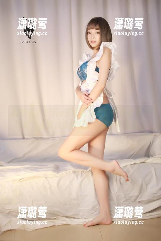 轰趴猫 - Ellie艾栗栗给我们带来的双人写真，点滴欢乐都在这幅图片中藏着。