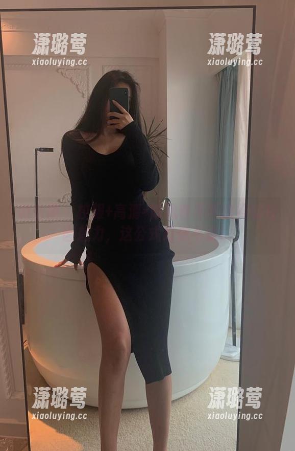 微密圈 - 校服+高清=陈佩奇不可抗拒的校园魅力，这公式好像不错！