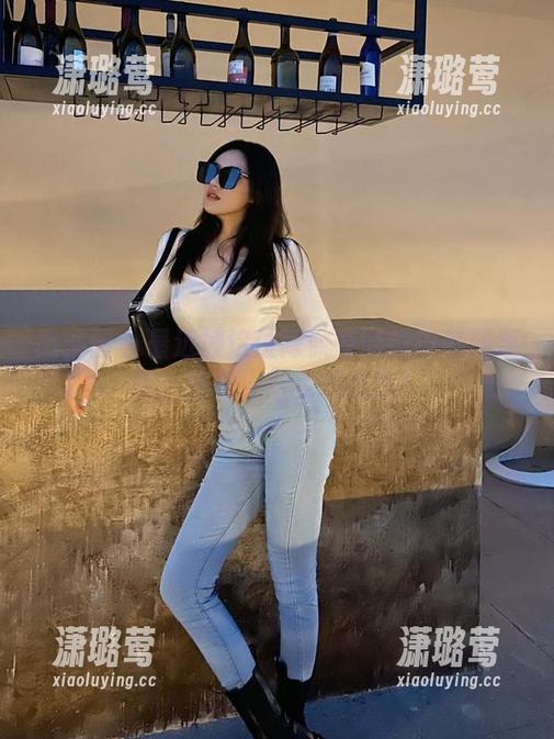 微密圈 - 最近被这位陈佩奇的镜中美图轰炸，快来分享我的想法！