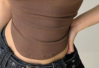 微密圈 - 陈佩奇的女仆写真，网盘中的奇特动态，有些好奇下载后会怎样。
