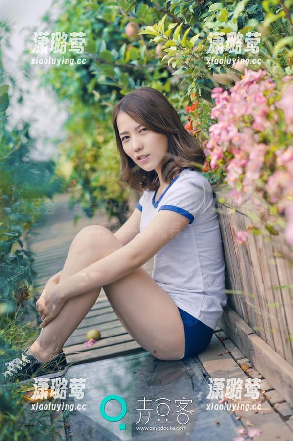 青豆客 - 梁莹Sugar短裤里的小心思，原图来一探究竟。